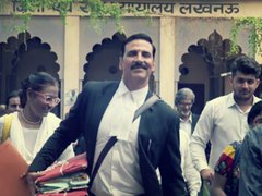 [Poster for Jolly LLB 2 with Jolly LLB 2, Akshay Kumar, Huma Qureshi, Subhash Kapoor]